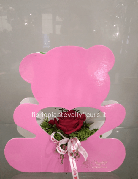 Orsetto con rosa stabilizzata